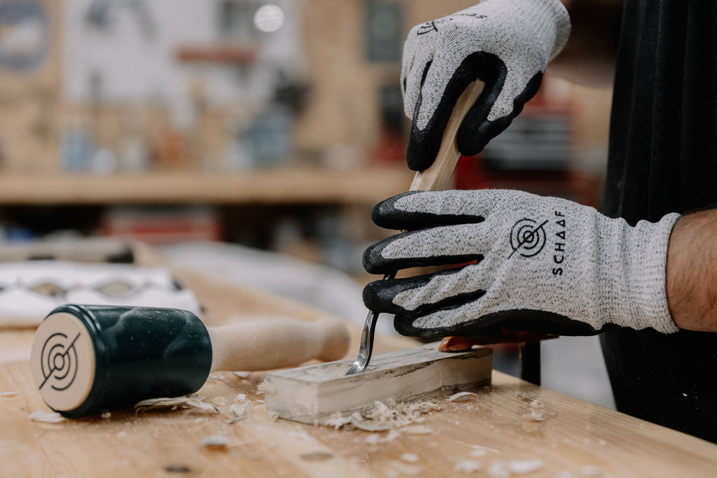 What’s a Spoon Carving Gouge and How Do You Use It?