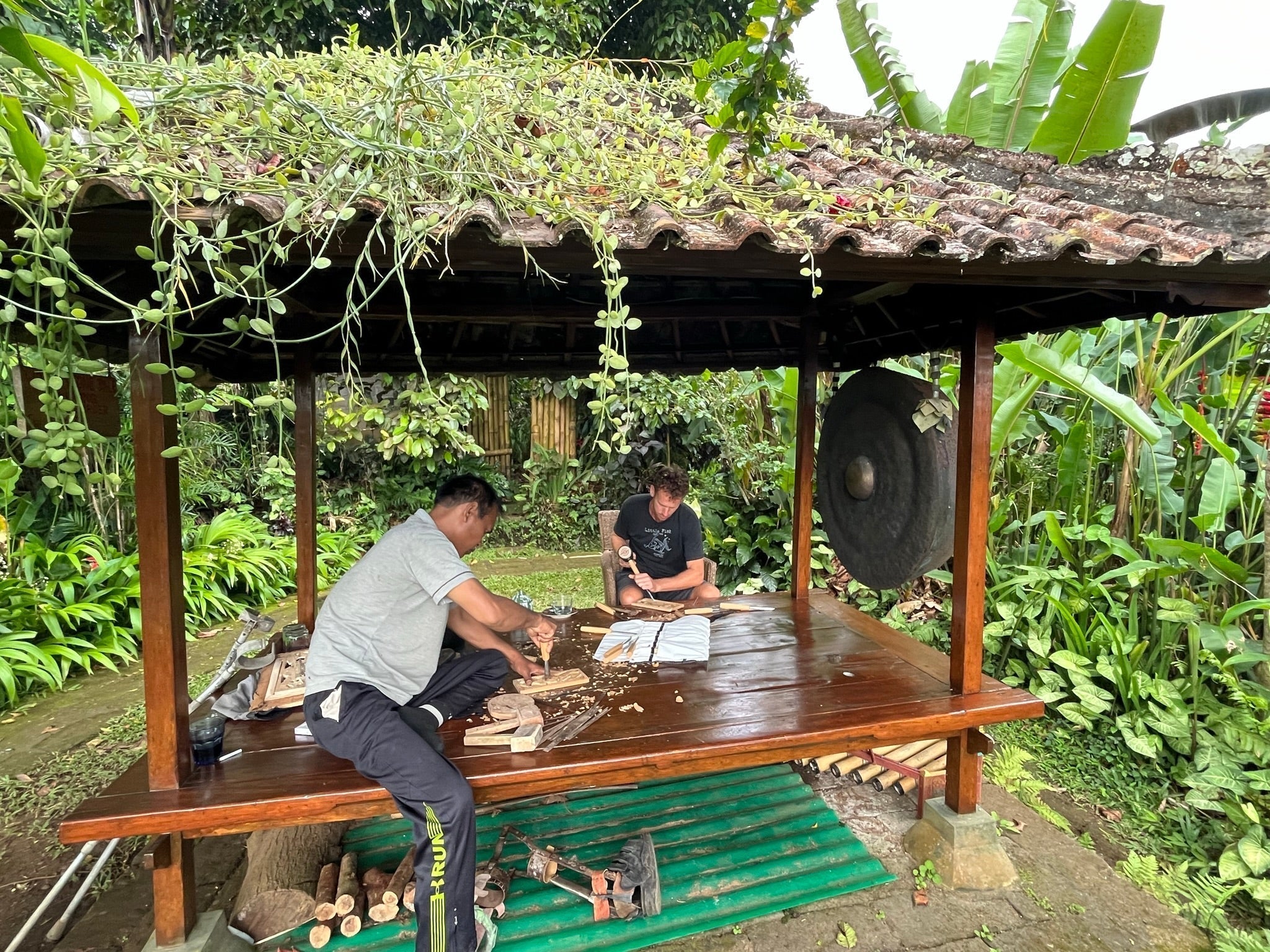 The Joy of Wood Carving Outdoors - Tips for Carving in Nature